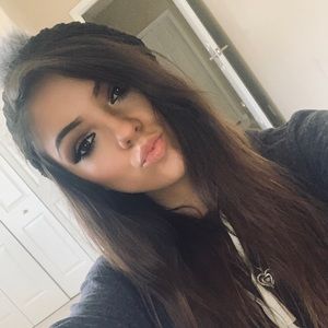 Meet your Posher, Brianna